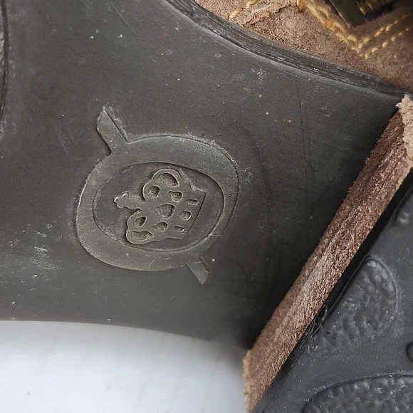 BORN MALTA ll SUEDE ANKLE BOOT - Picture 11 of 13